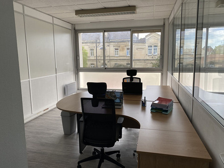 Local professionnel 270 €  Réf. 50_coworking Saint-Dizier