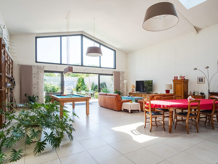 Maison 670 000 € sur Amiens (80000) - Réf. 28_CHRIF3218