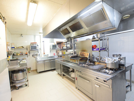 Local commercial sur Vézelay ; prix nous consulter ; Achat Réf. 33_FLIP2023009