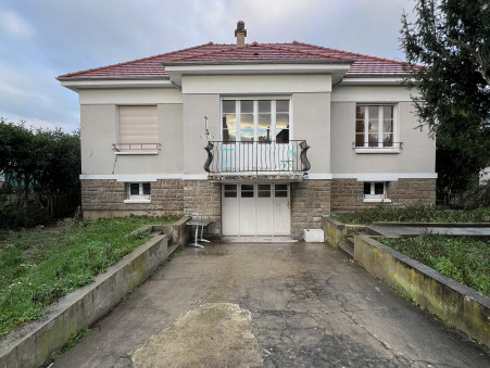 BELLERIVE SUR ALLIER  221 900 €