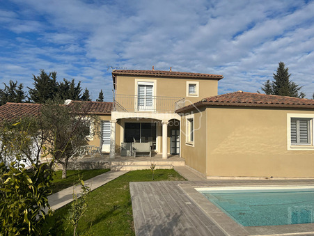 Beaucaire  459 000€