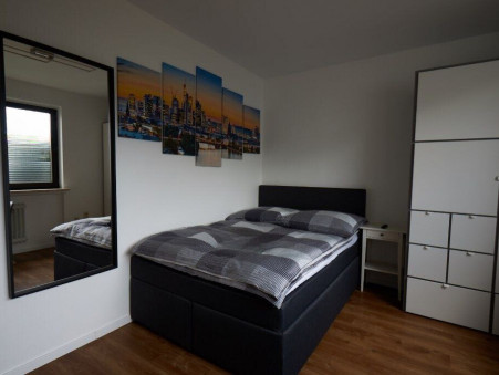 PARIS 9EME ARRONDISSEMENT  750 €