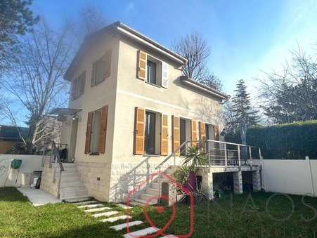 JOINVILLE LE PONT  840 000 €