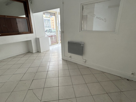 Location local commercial Écouen 95440; 920 &euro; 