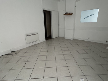 Local commercial sur Écouen ; 920 &euro;  ; A louer Réf. 00086.003