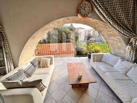 Vente appartement 675 000 €  Nice
