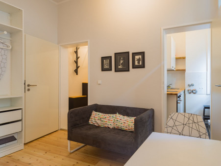 PARIS 9EME ARRONDISSEMENT  860 €