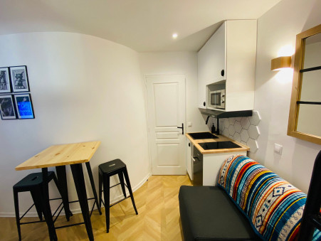 PARIS 4EME ARRONDISSEMENT  780 €