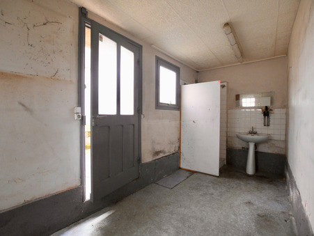 Local commercial sur L'Isle-sur-Serein ; prix nous consulter ; A vendre Réf. 33_FLIP2024013