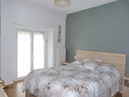 Maison prix nous consulter sur Saint Cyr le Gravelais (53320) - Réf. M88937