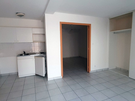 Vente immeuble prix nous consulter Ernee