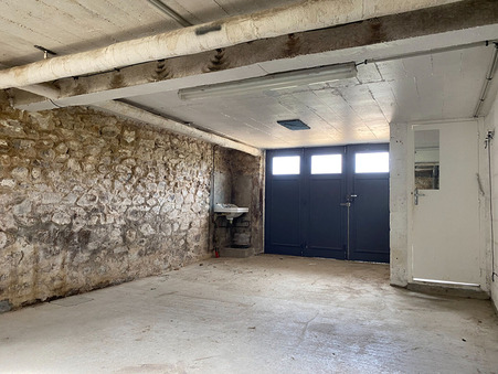 Maison sur Larchamp ; prix nous consulter ; A vendre Réf. M79457