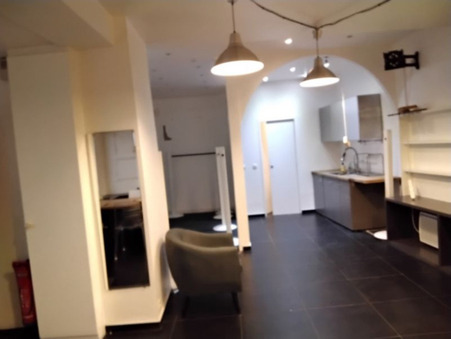 A louer local commercial 3 130 €  Paris