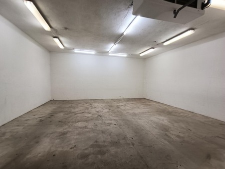 A louer local commercial Clermont Ferrand 63000; 2 300 € 