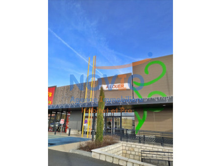 CHASSENEUIL DU POITOU 3 750 €