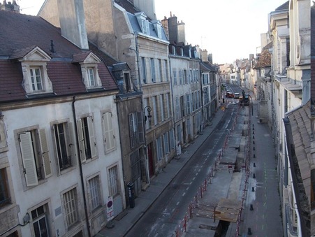 Dijon  198 000 €