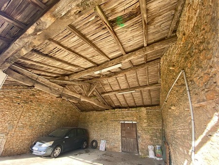 Nanteuil-en-Vallée 19 490 €