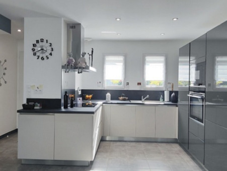 A vendre maison Bourg 33710; 280 000 € 