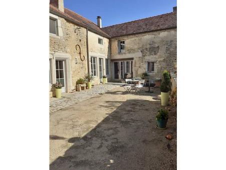Prusly-sur-Ource  260 000 €