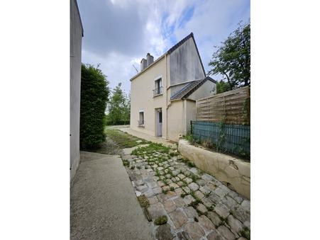 Lassy  189 000 €