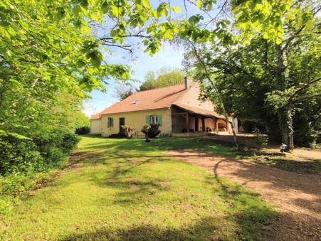 Saint-André-en-Morvan  250 000 €