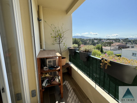 Location appartement Les Cadeneaux 13170; 1 010 € 