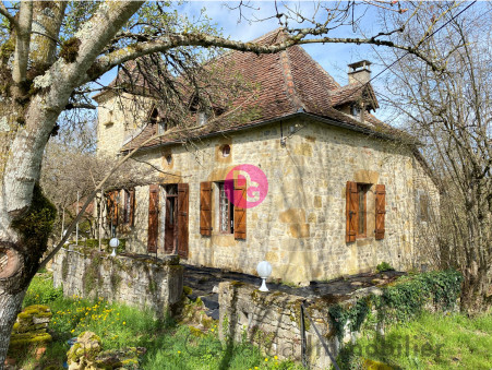 A vendre maison Lissac et Mouret 46100; 180 000 € 