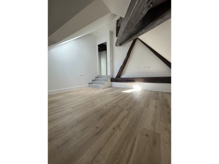 Appartement sur Beaune ; 1 013 €  ; A louer Réf. 1124*