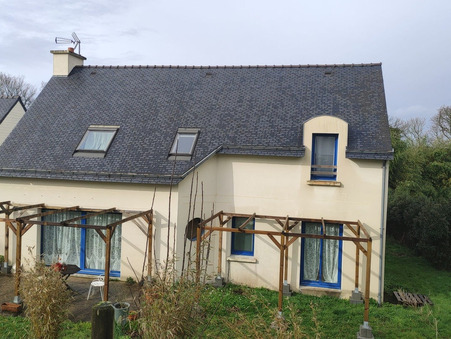 Quimperlé  365 750 €