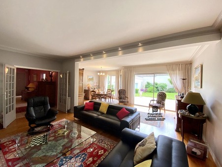 Sens  499 000 €