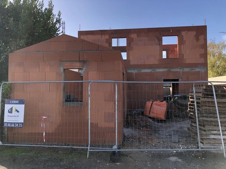 Marsilly  447 000 €