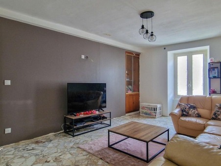 Toury  126 990 €