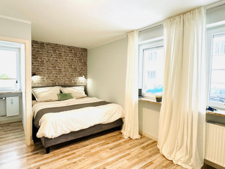 PARIS 11EME ARRONDISSEMENT  790 €
