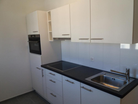 PARIS 16EME ARRONDISSEMENT  980 €