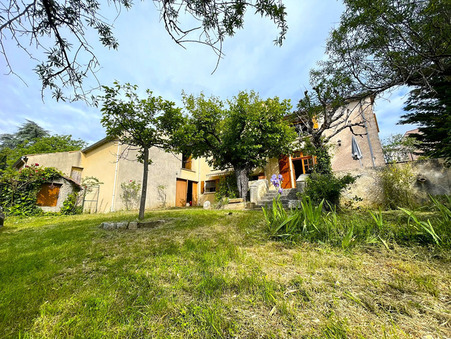 Saint etienne les orgues  745 000€