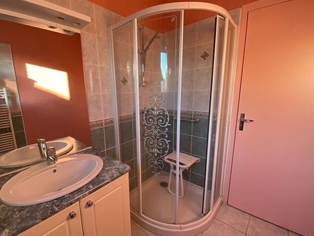 A vendre maison Saint Denis de Gastines 53500; prix nous consulter