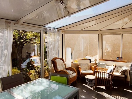 Nevers  179 000 €