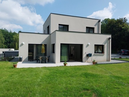 Loudéac  342 000 €