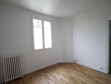 La Courneuve  136 000 €