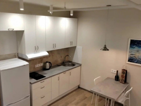 PARIS 9EME ARRONDISSEMENT  775 €
