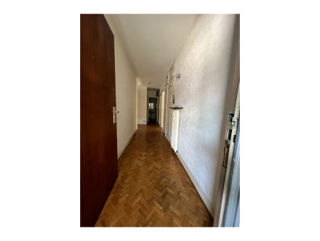Saint-Claude 70 000 €