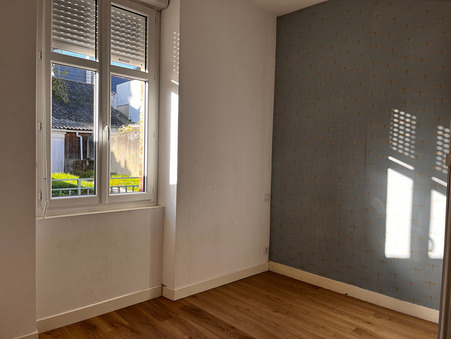 Maison sur Segre ; prix nous consulter ; Vente Réf. S610232