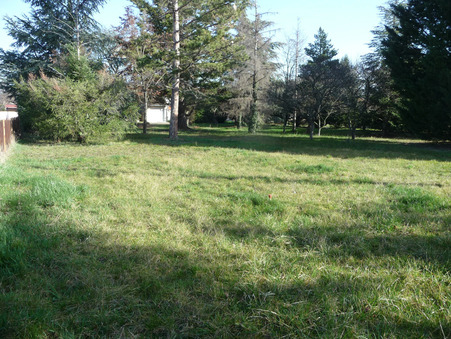 Savigneux  152 000 €
