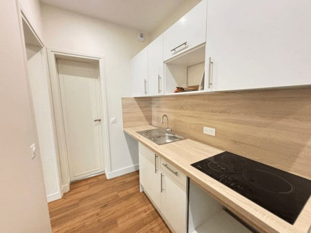 PARIS 16EME ARRONDISSEMENT  986 €