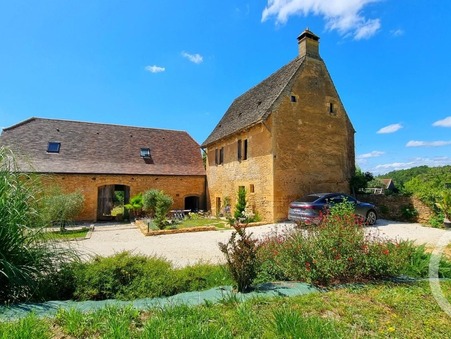 St genies  495 000 €