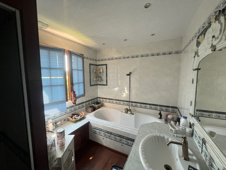 Vente maison 452 000 € Estrun