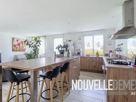 La Croix-Avranchin  271 440 €