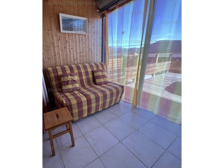 Appartement sur Les Angles ; À partir de 156 €  ; A louer Réf. 109