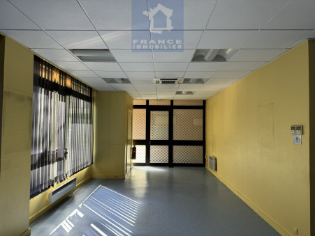 Location local commercial Calais 62100; 1 800 € 