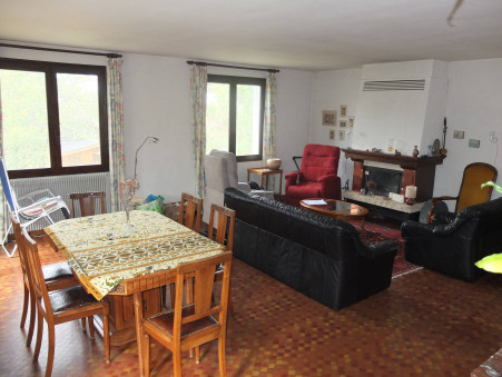 RIOM  318 000 €